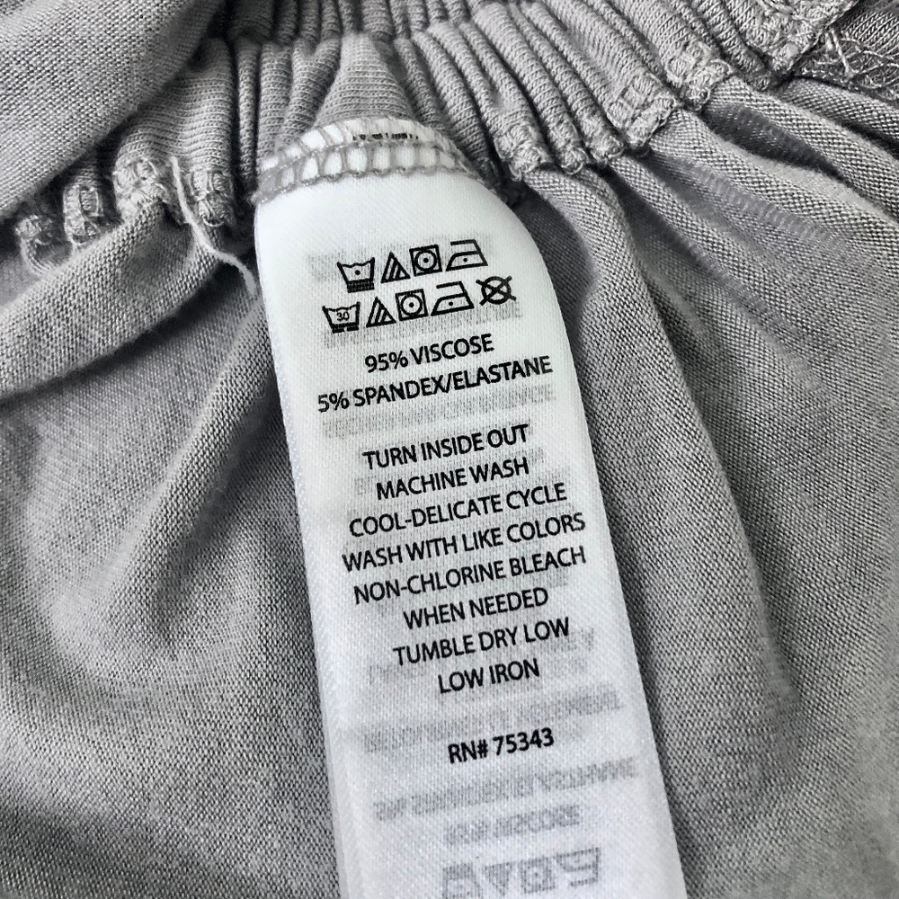 Tahari NWT V-Neck Grey Jersey Tank with Shirred Sides - Picture 7 of 9